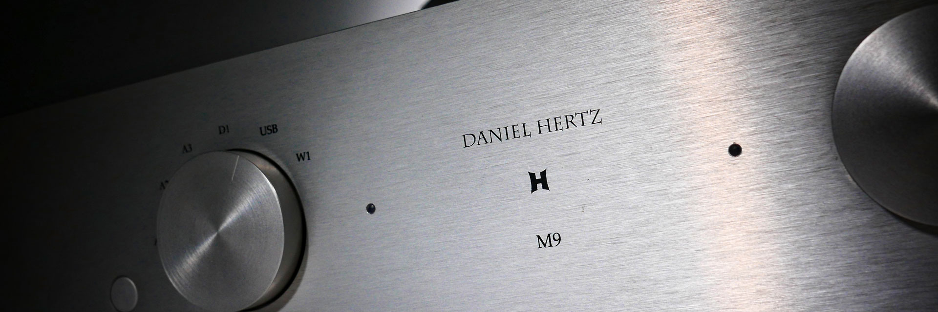 Daniel Hertz M9