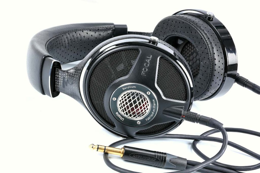 focal-utopia-headphone-01