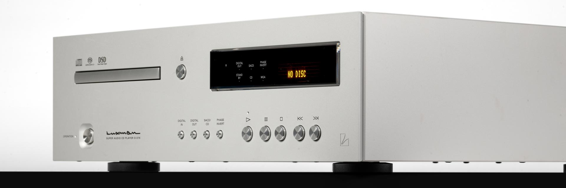 Luxman D-07x