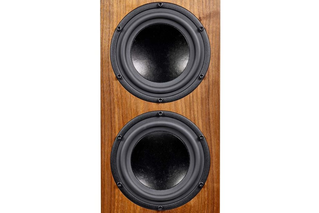 Spendor D 9.2 floorstanding speaker