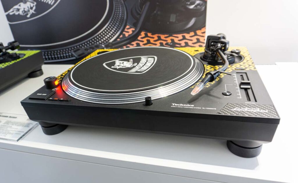 HIGH END 2025, Part 2: Analog