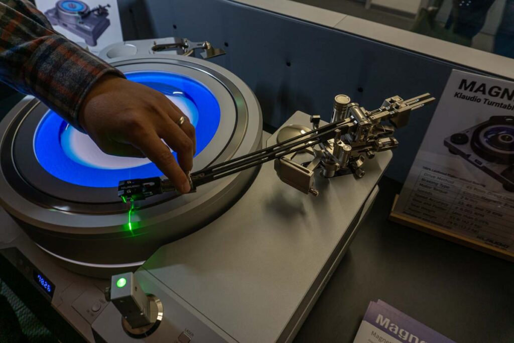 HIGH END 2025, Part 2: Analog