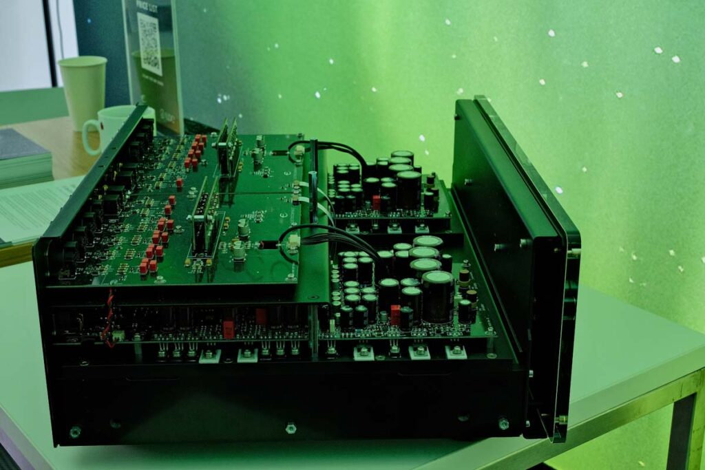 high-end-2025-elektronik-025