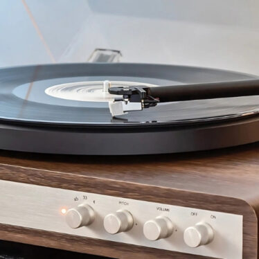 Crosley C65 turntable