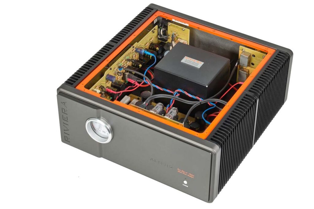 Riviera APL-1 and AFS-32 Pre- and Power Amplifier