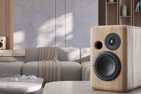 Xavian Unica bookshelf loudspeaker