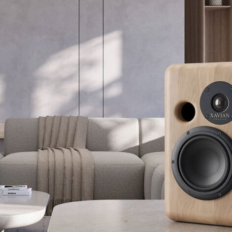 Xavian Unica bookshelf loudspeaker