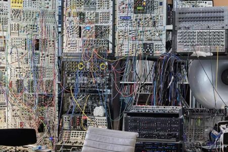 Inside The Studio - Spaces Of Electronic Music Production