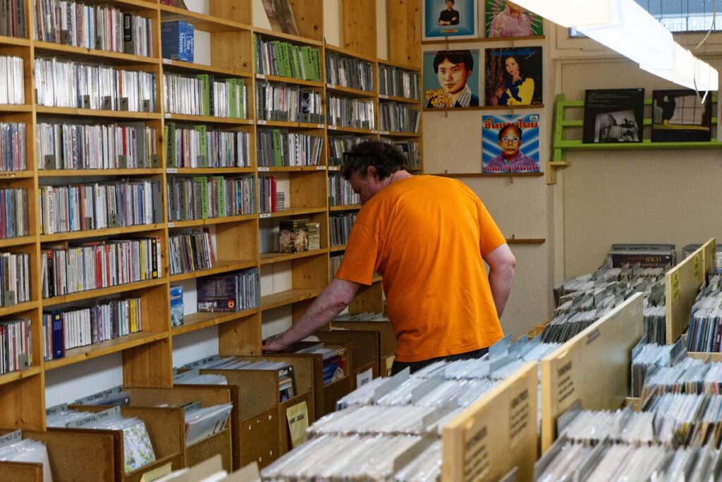 Visiting A-Musik, Cologne