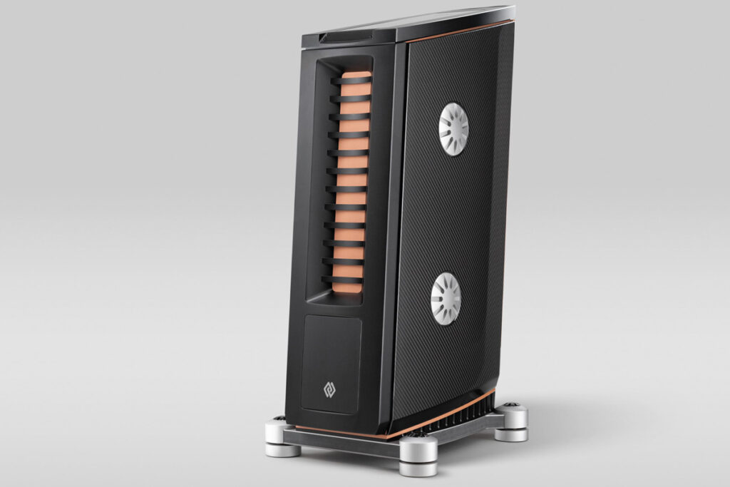 Børresen M8 Gold Signature loudspeaker and Aavik M-880 mono power amplifier