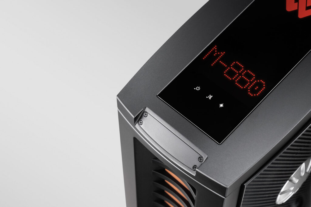 Børresen M8 Gold Signature loudspeaker and Aavik M-880 mono power amplifier