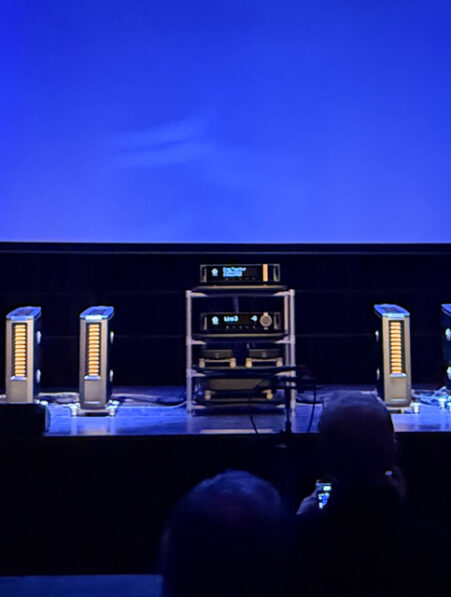 Børresen M8 Gold Signature loudspeaker and Aavik M-880 mono power amplifier