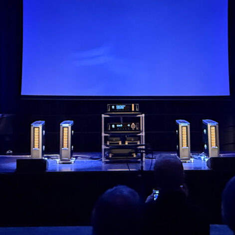 Børresen M8 Gold Signature loudspeaker and Aavik M-880 mono power amplifier