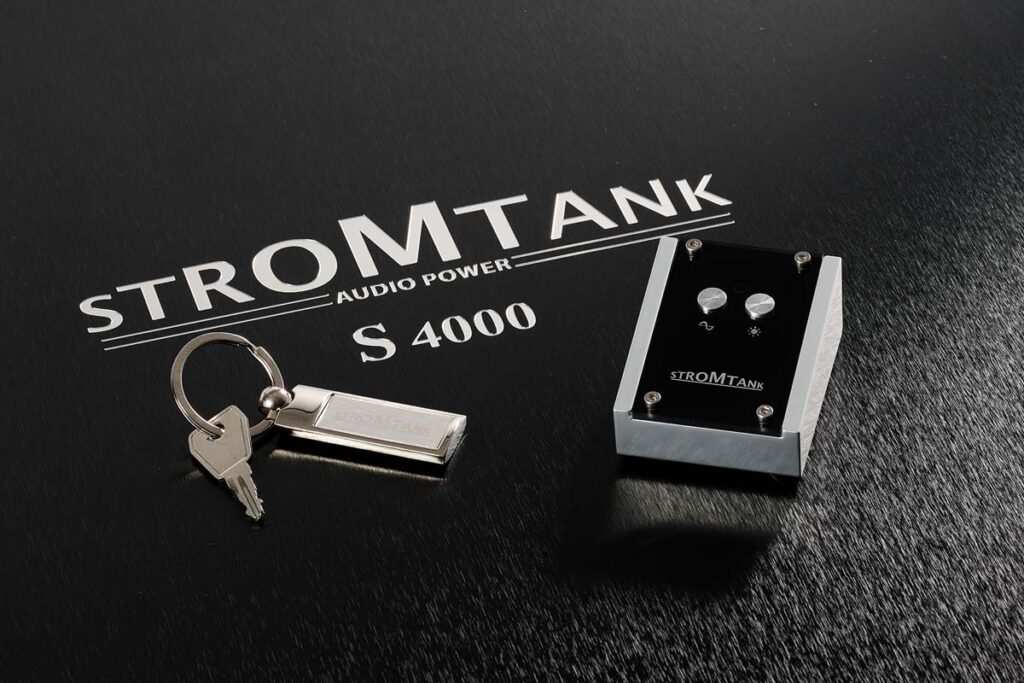 Stromtank S4000 Pro Power mains conditioner