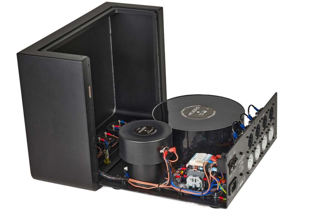 Audes TT-3200DC power conditioner