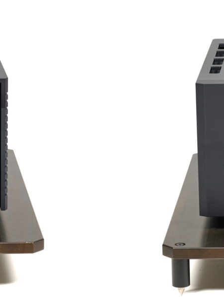 Soulnote M-3 and M-3x mono power amplifiers