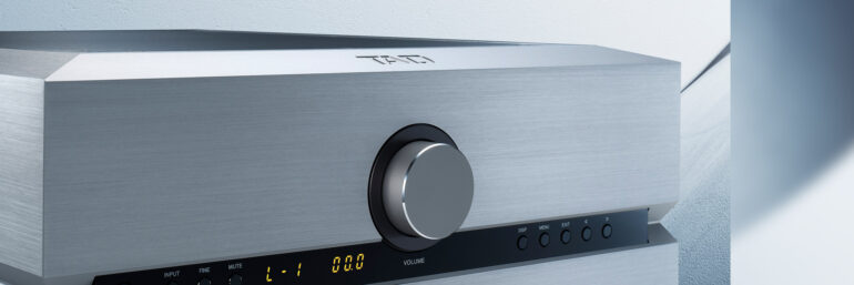 TAD A1000 integrated amplifier