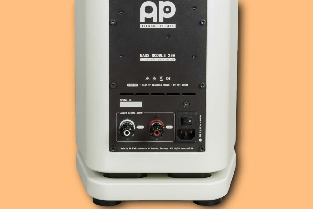 AP Elektroakustik Monitor 30P and bass module 20A
