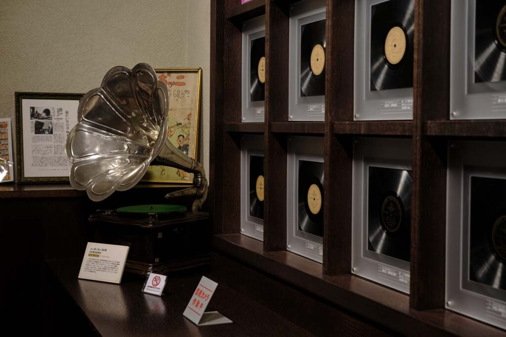 kanazawa-phonograph-museum-02 kanazawa-phonograph-museum-02