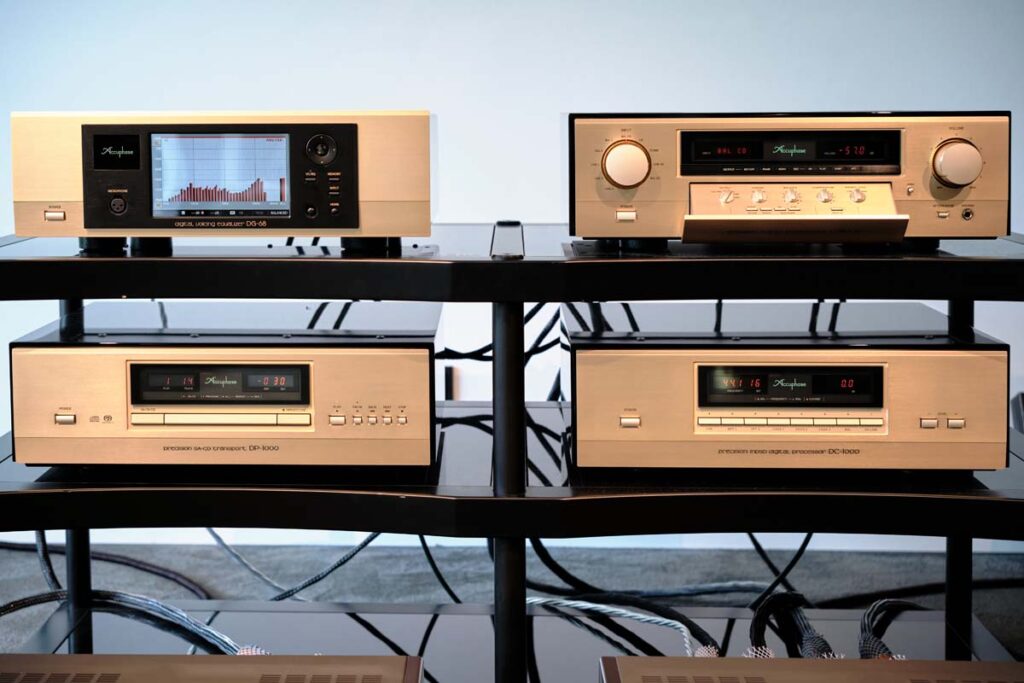 life-like-accuphase-08 life-like-accuphase-08