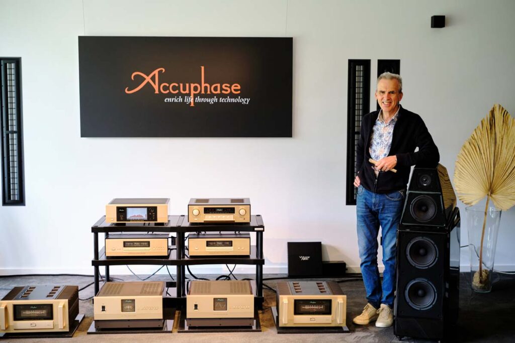 life-like-accuphase-09 life-like-accuphase-09